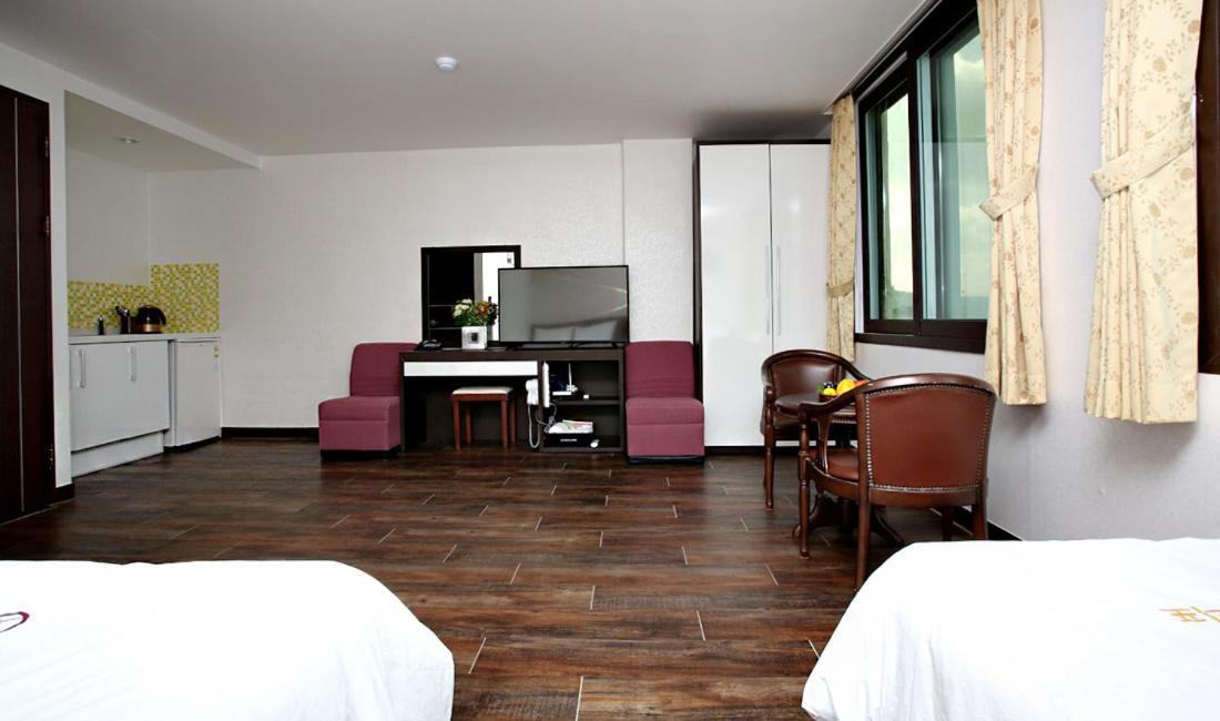 טאיאן Hotel Mallipo מראה חיצוני תמונה